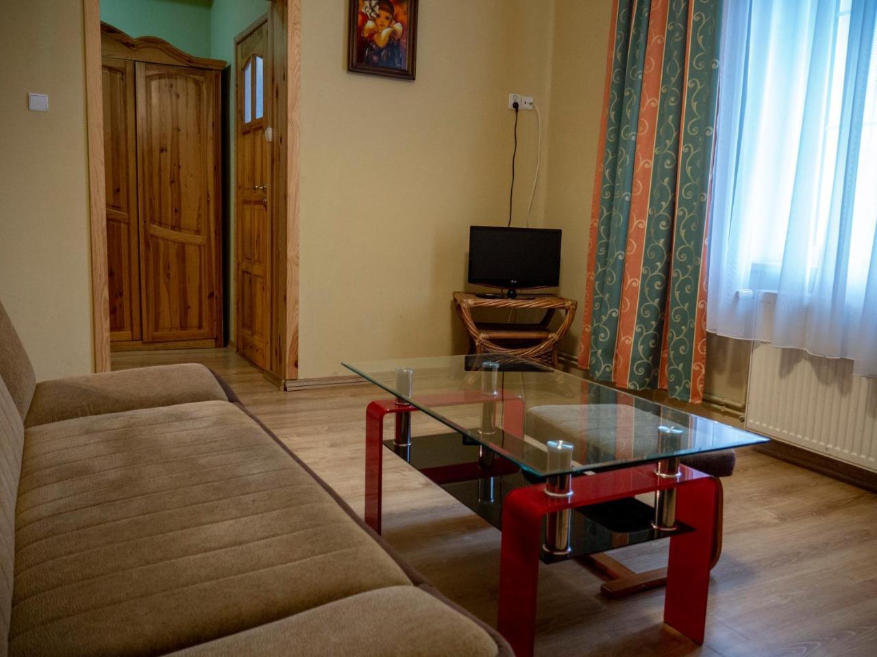 Nocleg ze śniadaniem Ani Konferencje Imprezy Wypoczynek Borne Sulinowo